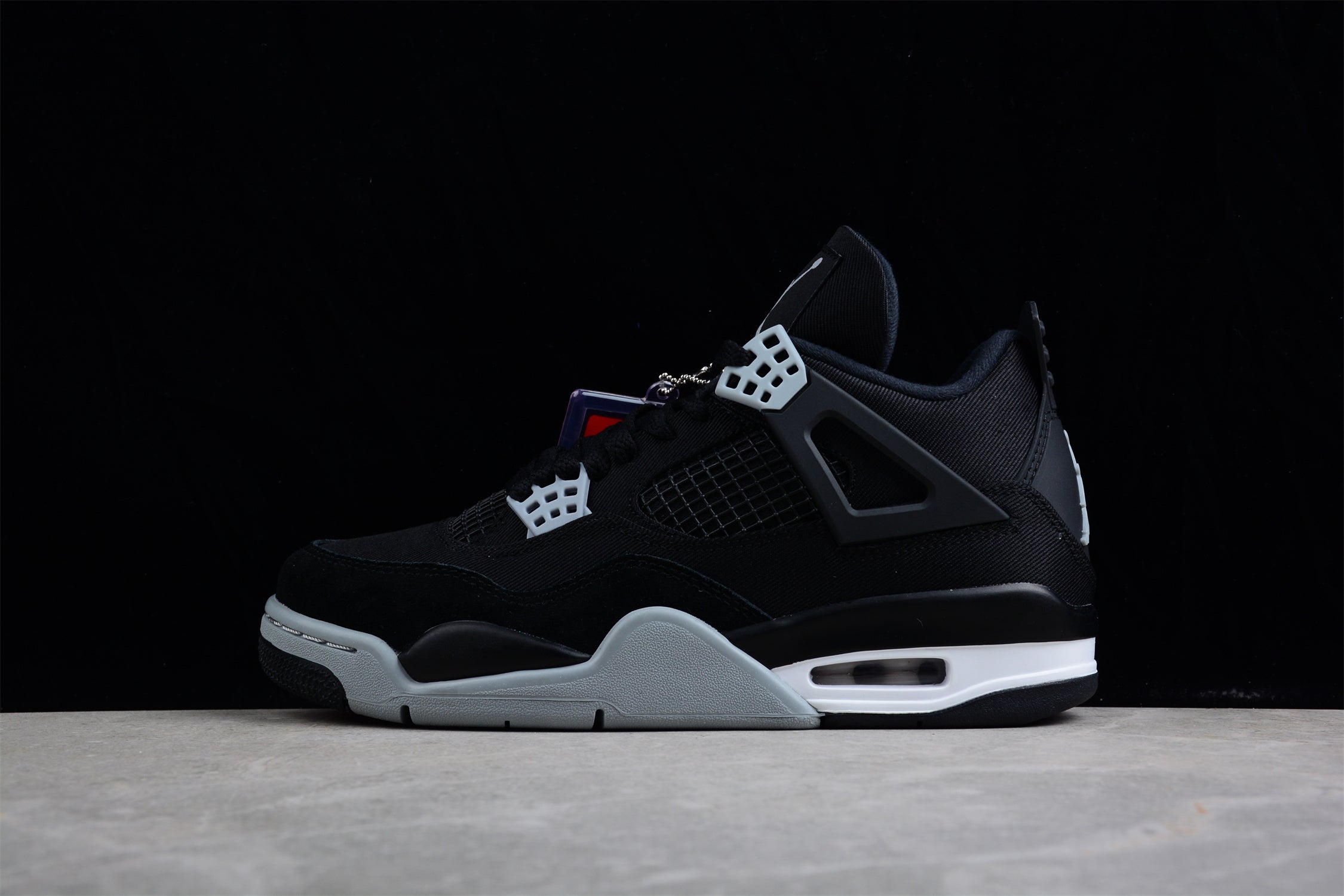 Air Jordan 4
